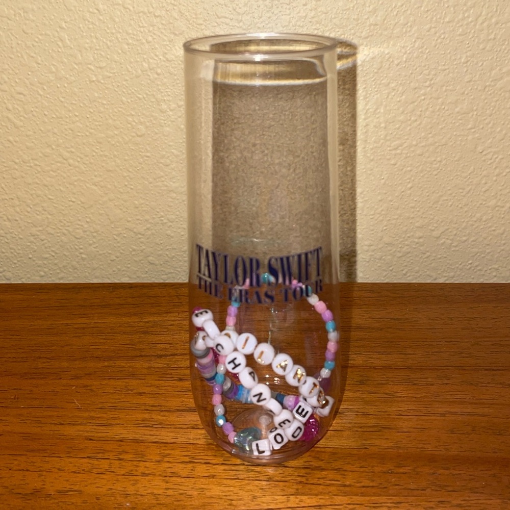 TAYLOR SWIFT ERAS EXCLUSIVE MERCH!!